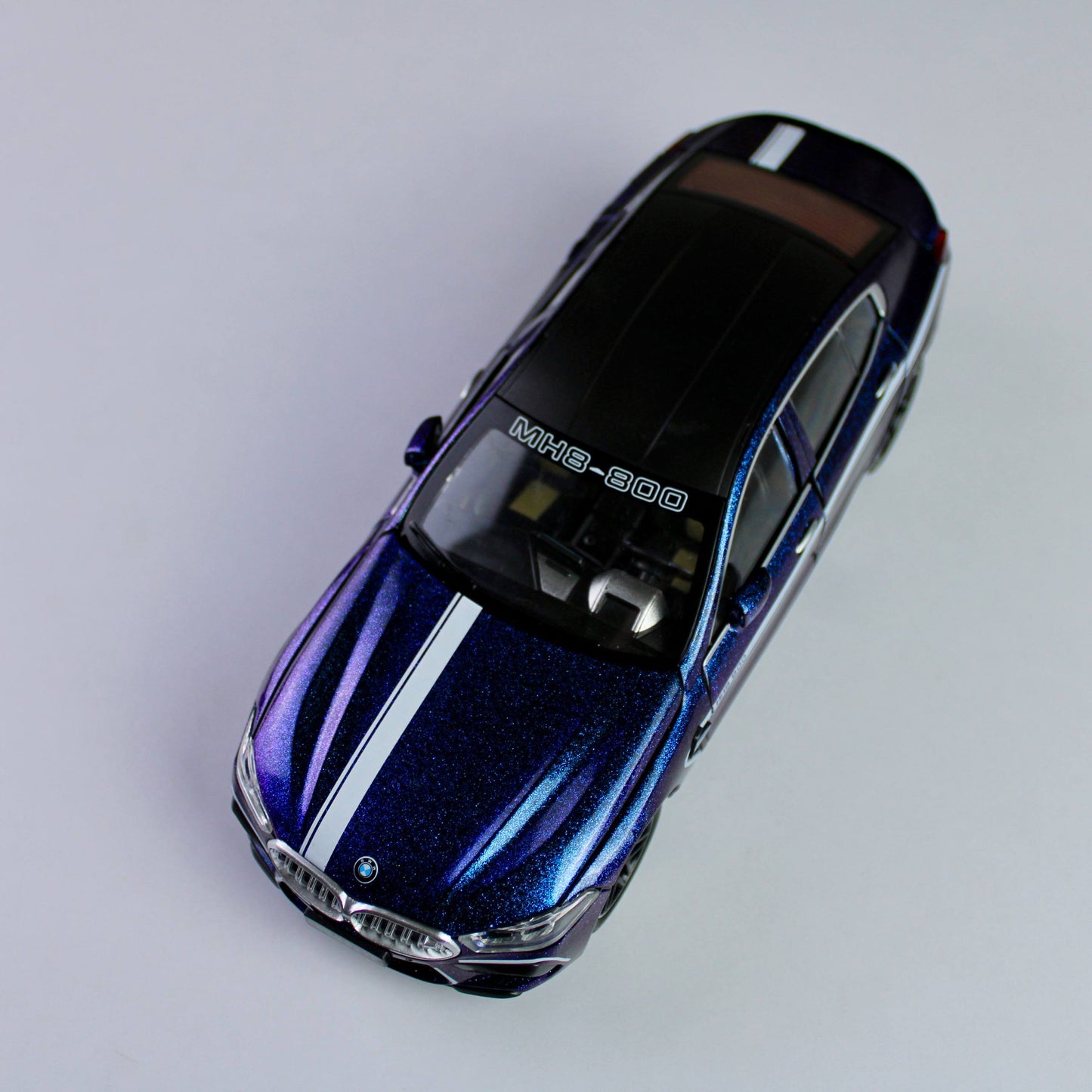 BMW M8 Competition 1:24 Diecast – Light & Sound