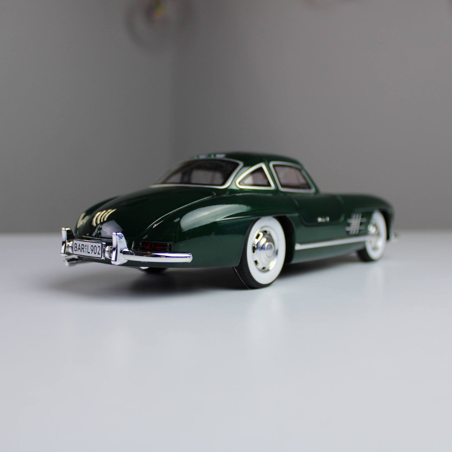 Mercedes-Benz 300SL Diecast Model – 1:24 Scale