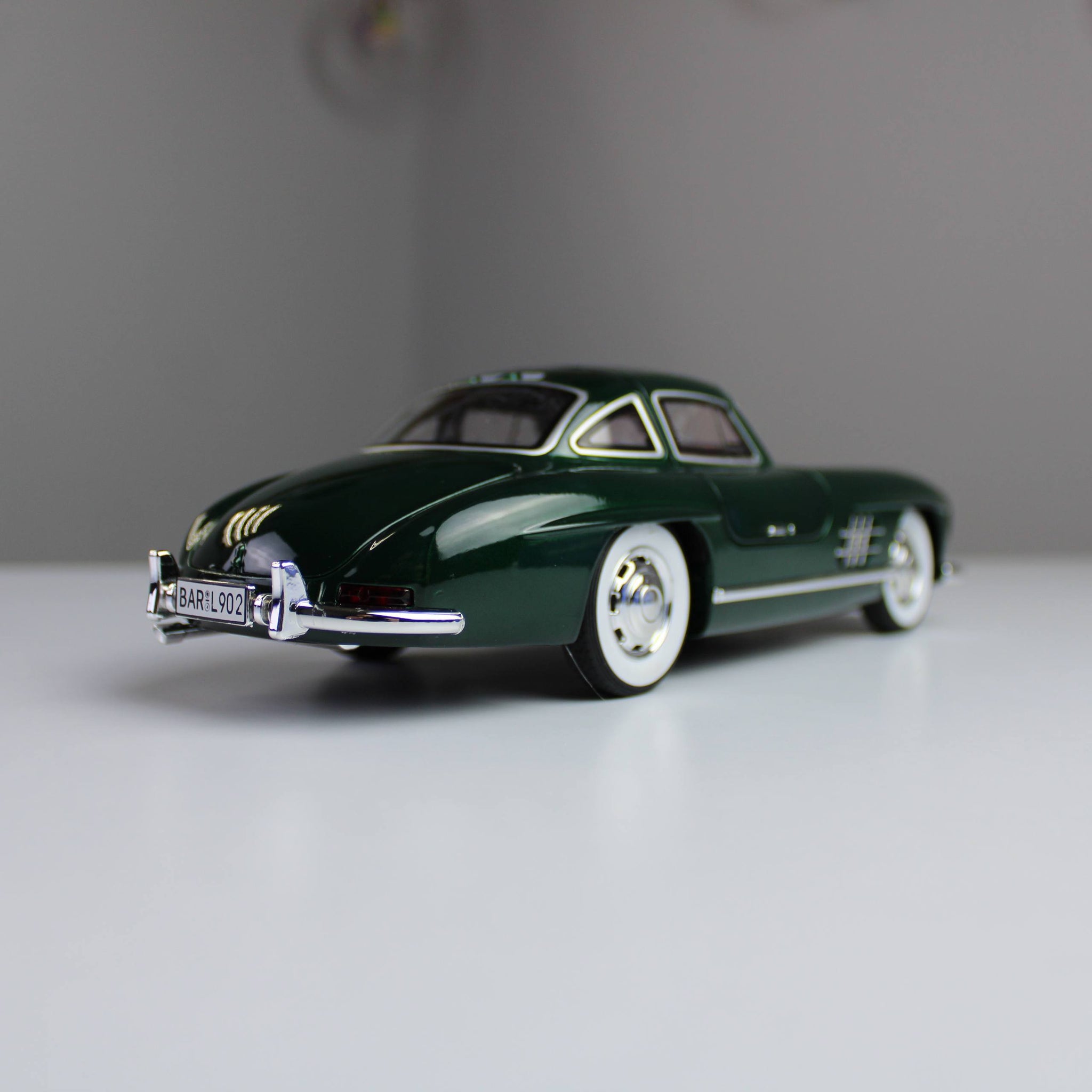 Mercedes-Benz 300SL Diecast Model – 1:24 Scale