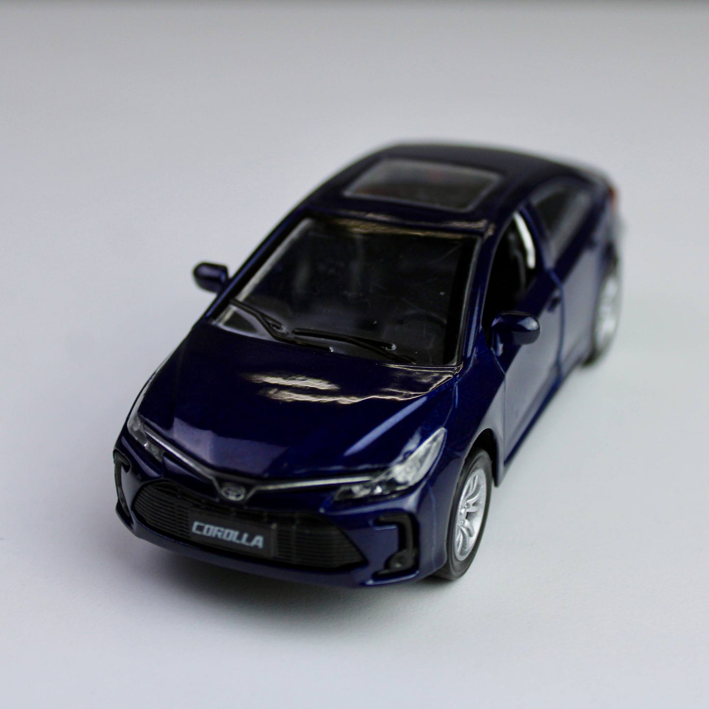 Toyota Corolla Diecast Model 1:38