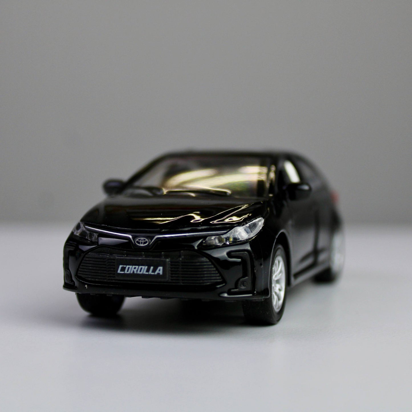 Toyota Corolla Diecast Model 1:38