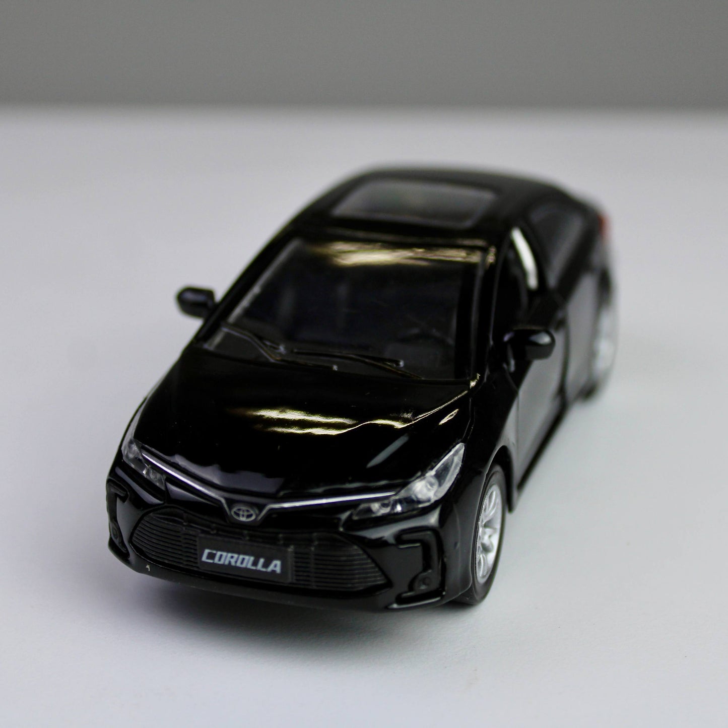 Toyota Corolla Diecast Model 1:38