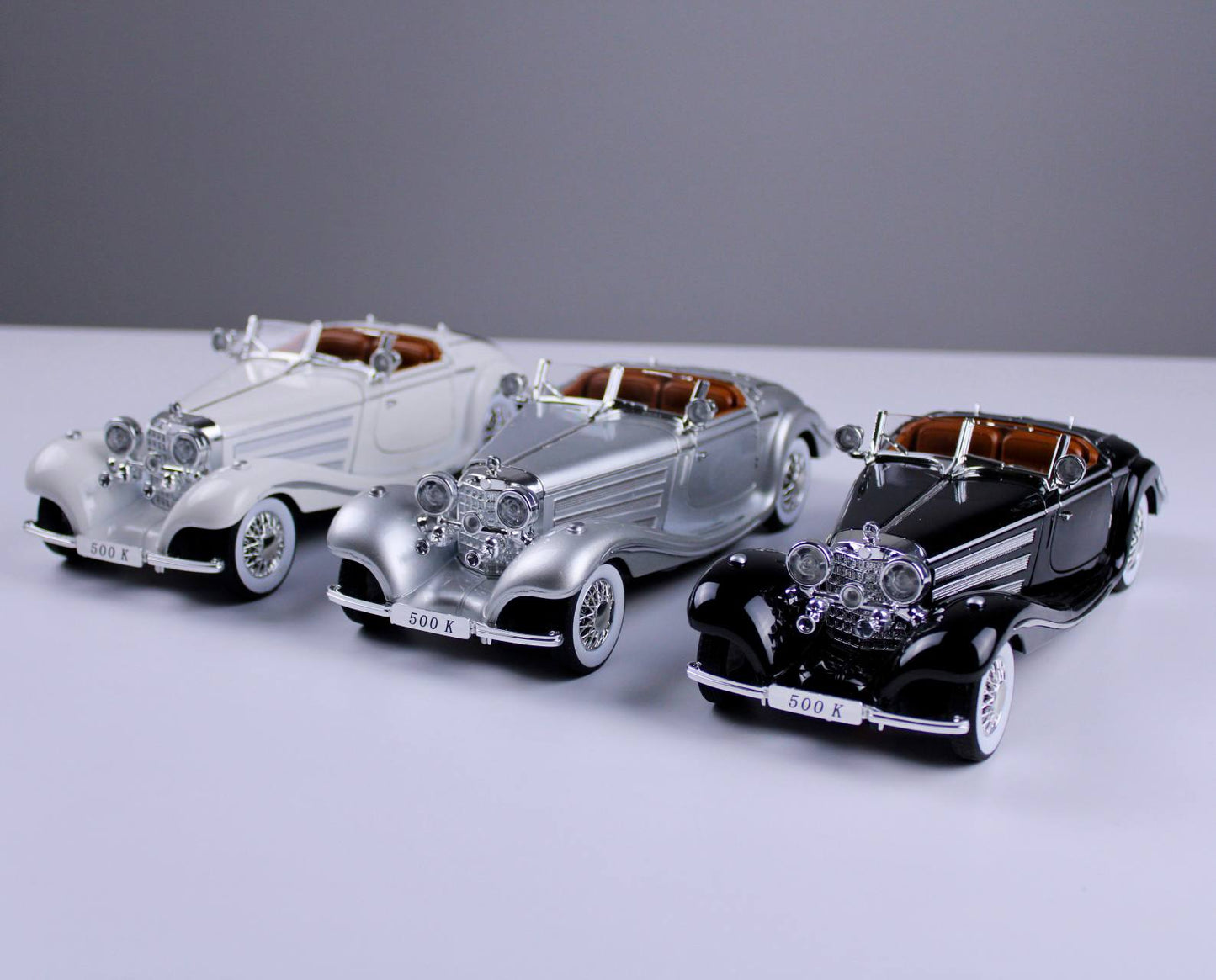 Mercedes Classic 500K 1:24 Scale Die-Cast Model Car