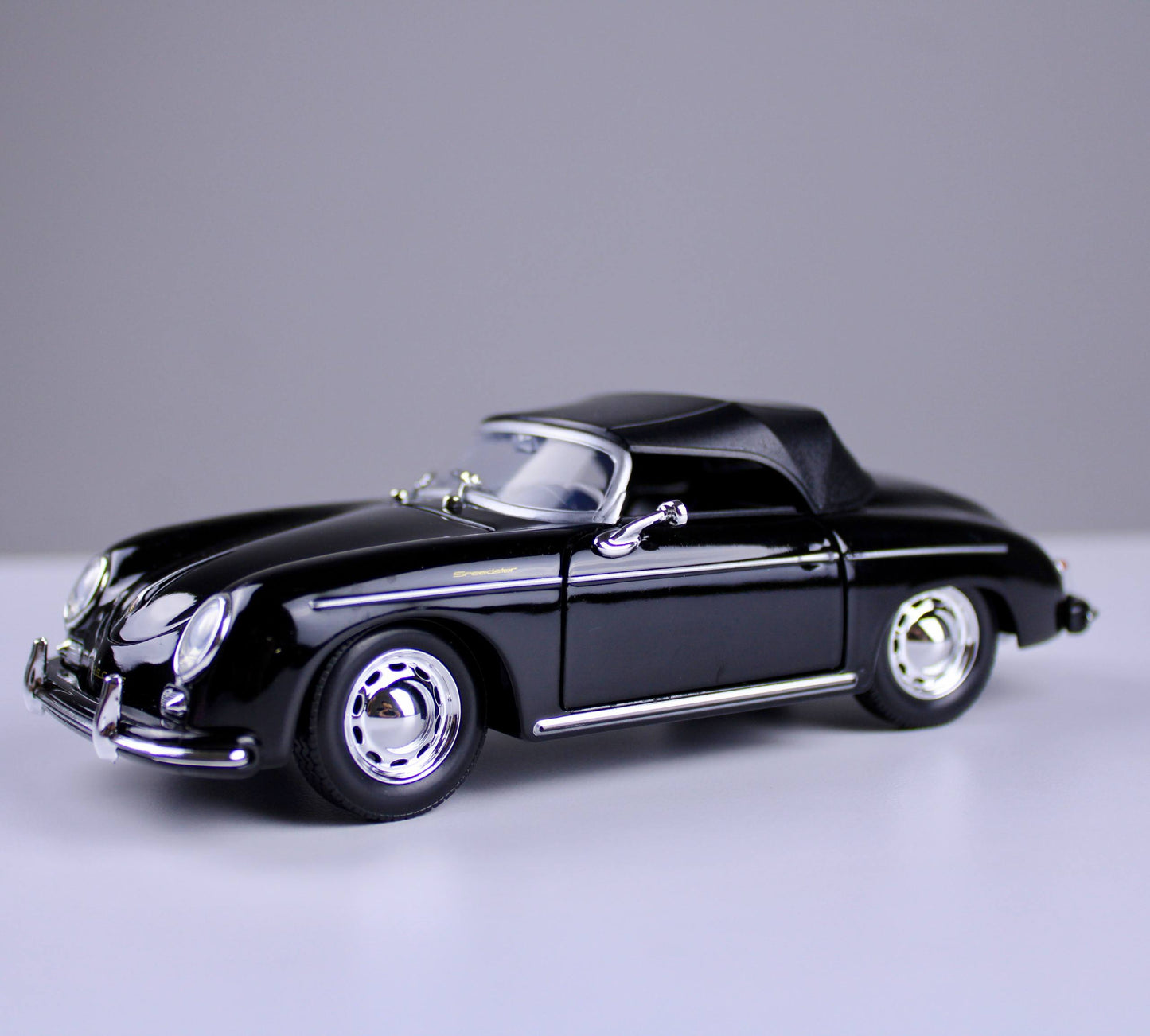 مجسم سيارة بورش 356A سبيدستر (Porsche 356A Speedster)