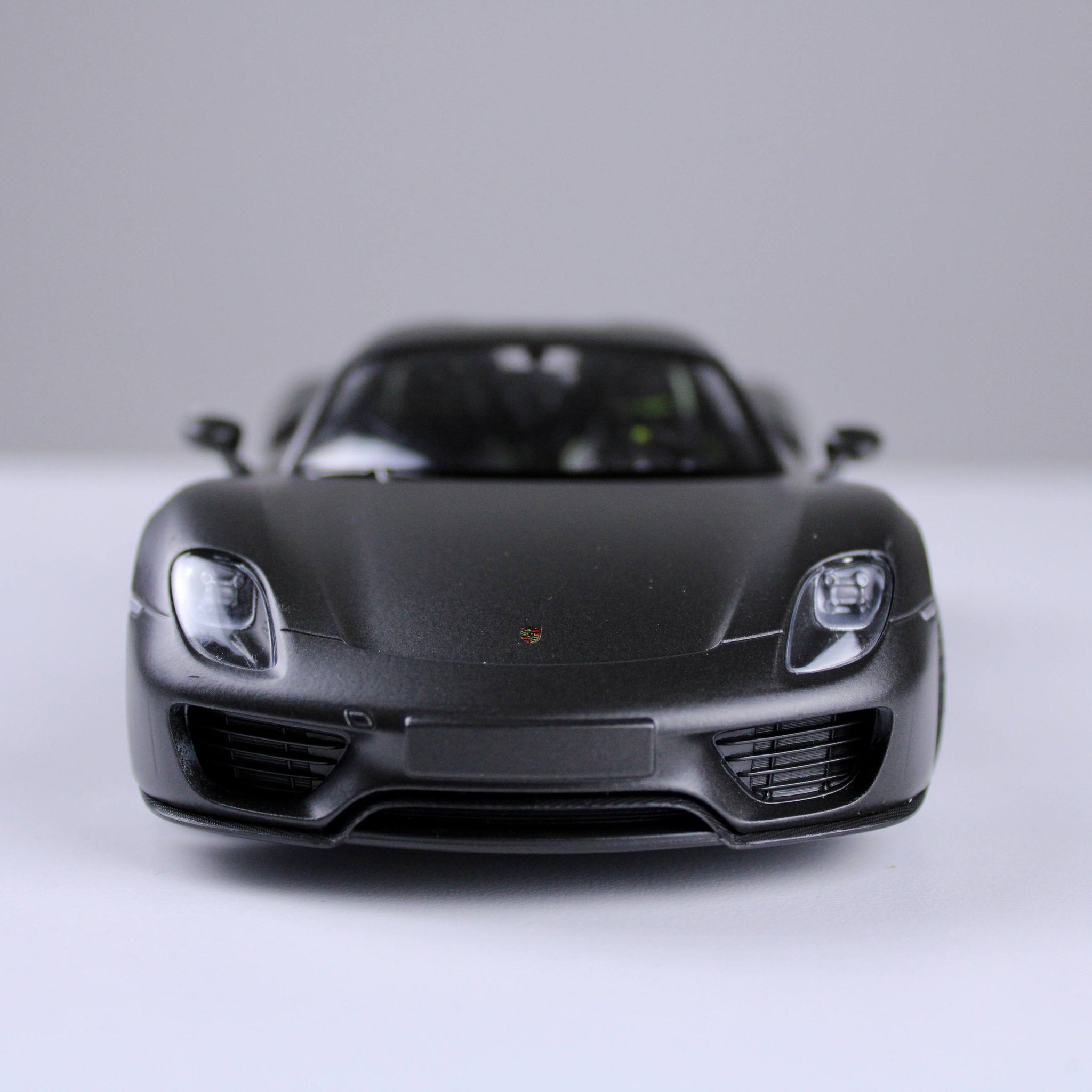 Porsche 918 Spyder Die-Cast Model – Black
