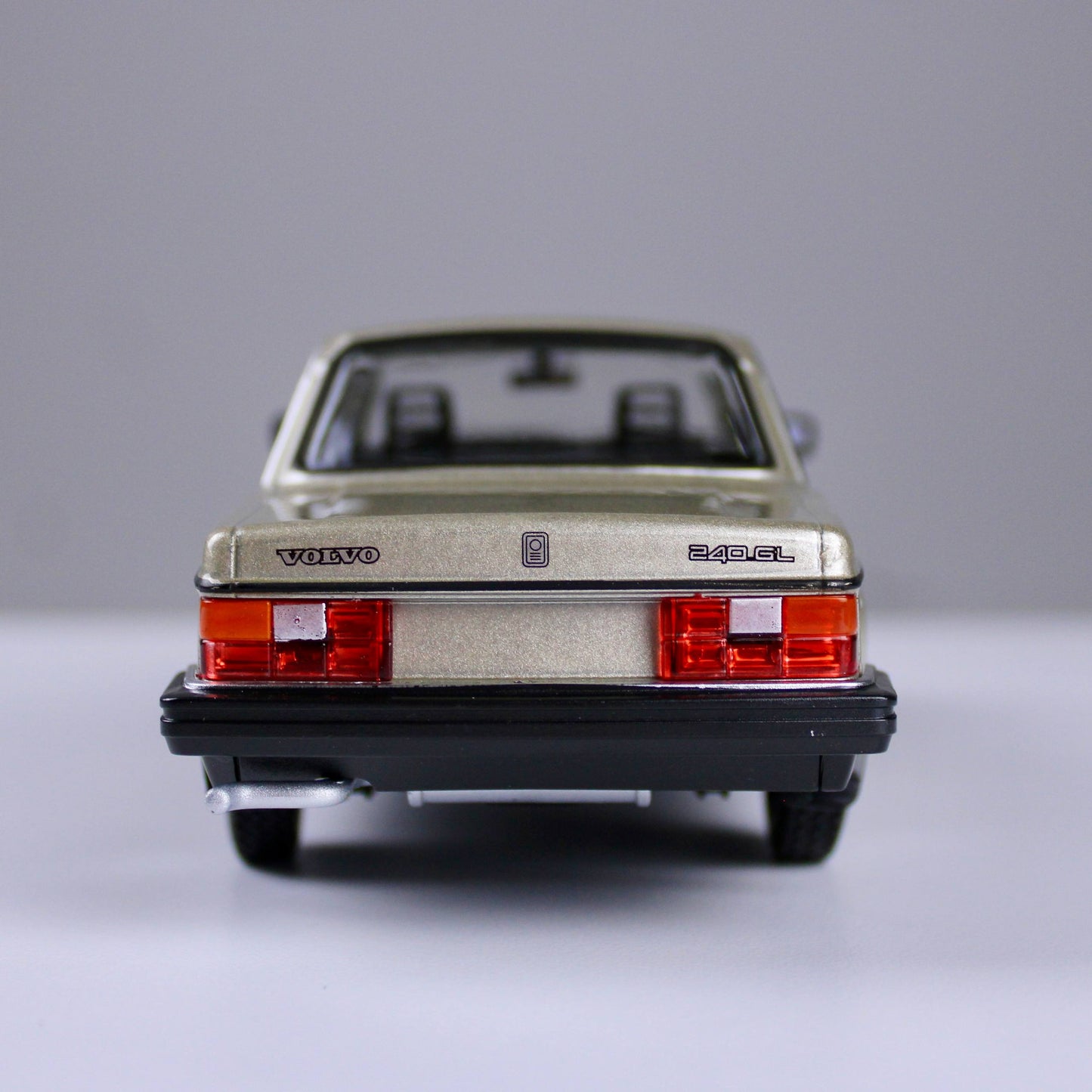 Volvo 240 GL Die-Cast Model – Champagne Color