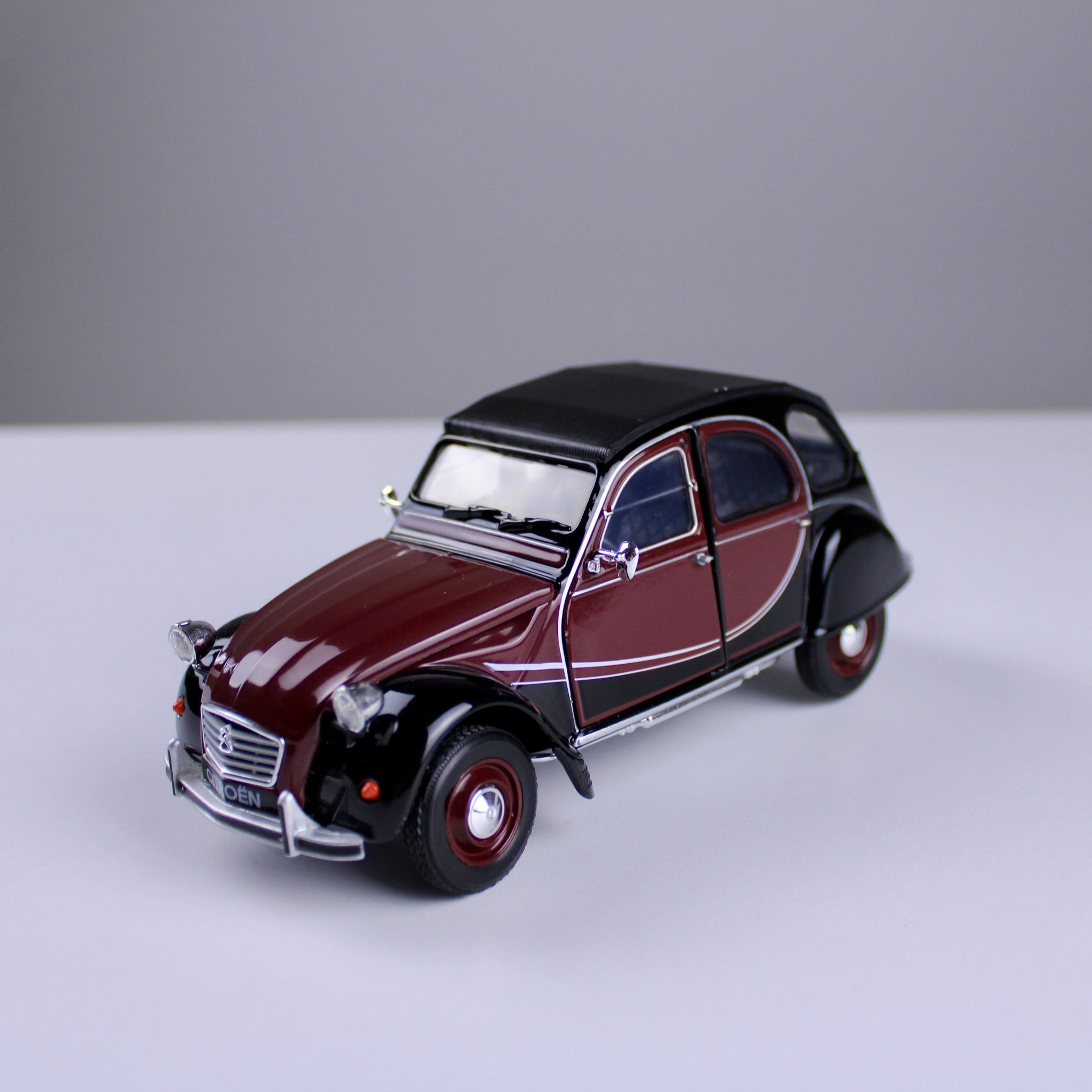 مجسم سيارة Citroën 2CV 6 Charleston