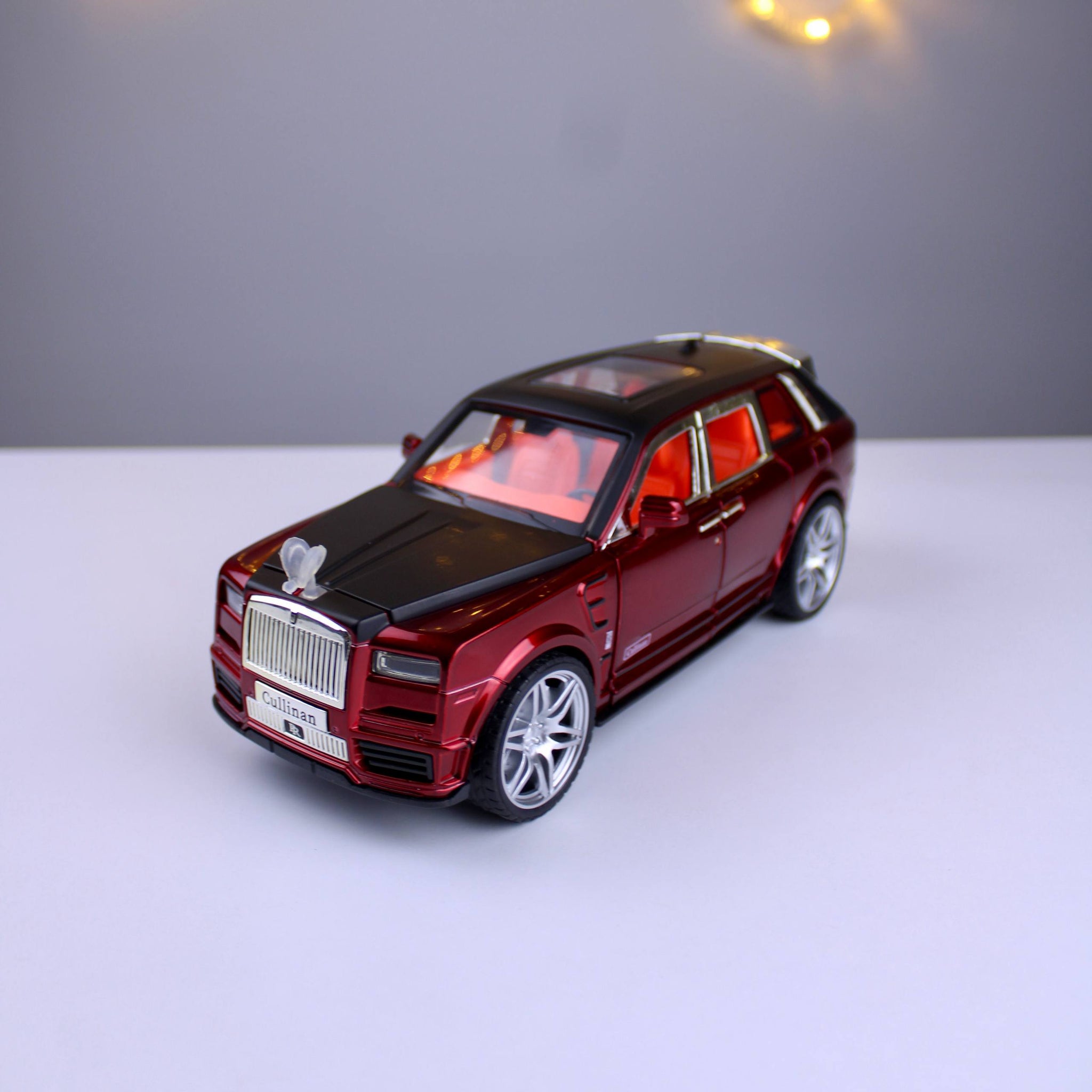 Rolls Royce Cullinan Mansory Model Car – 1:24 Scale