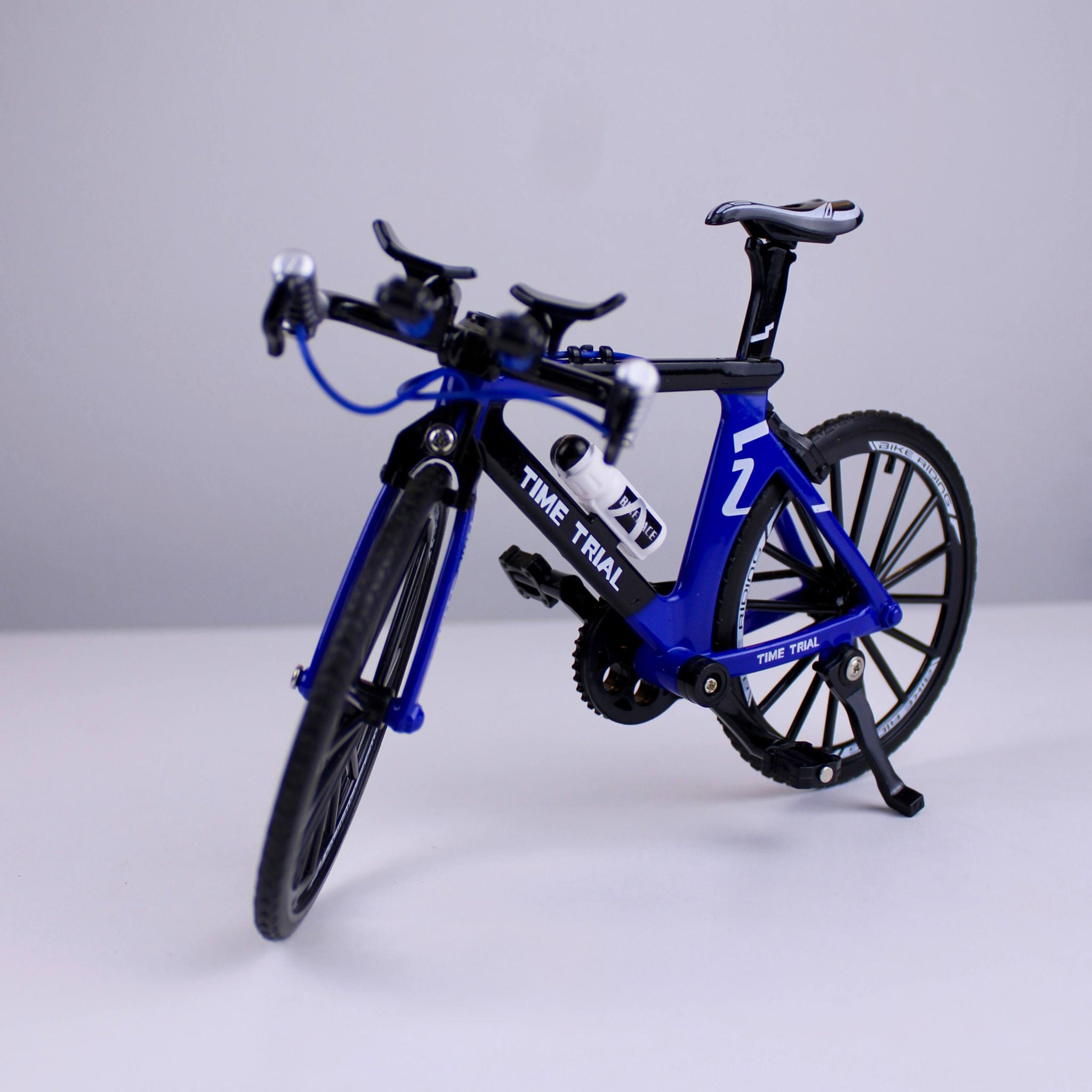 Metal Bicycle Model – 1:8 Scale