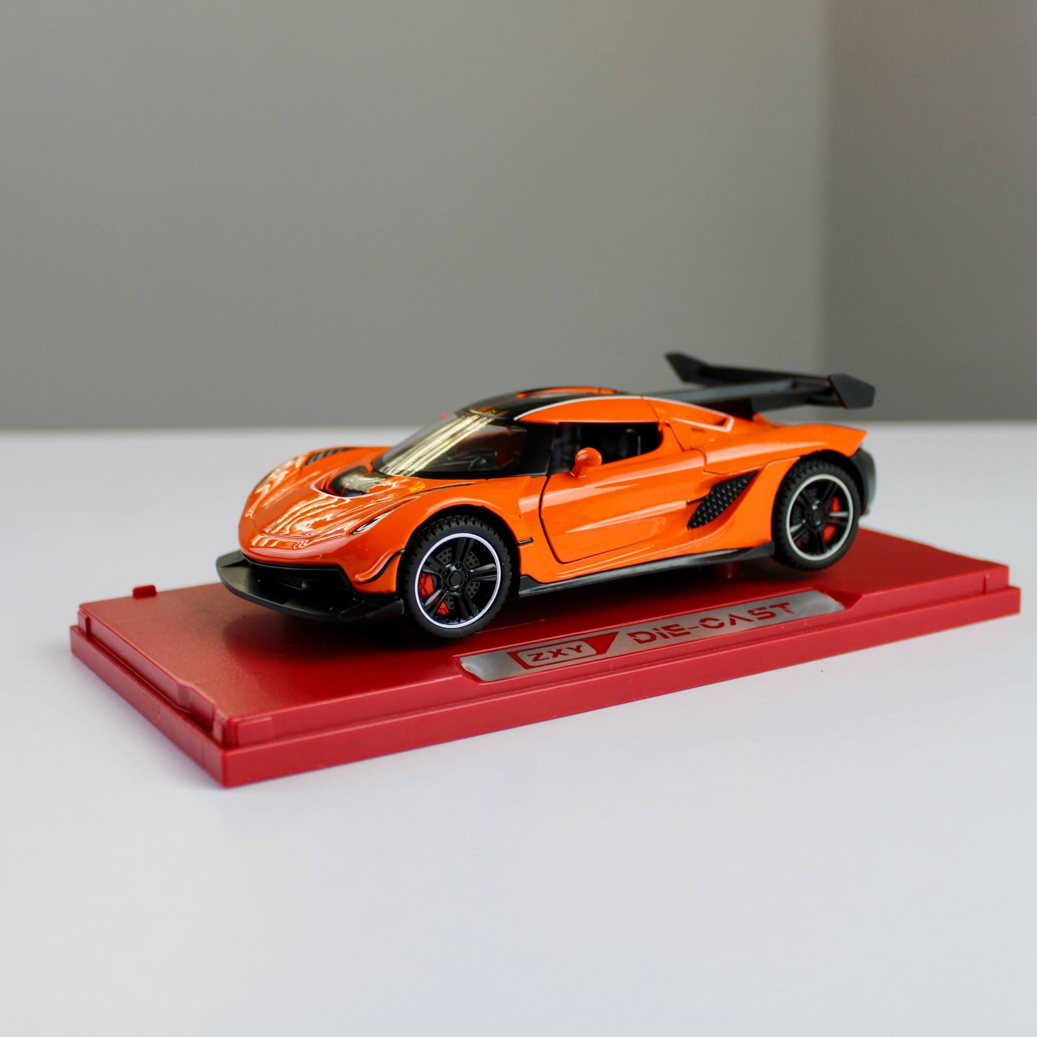 Koenigsegg Jesko 1:32 Diecast Model