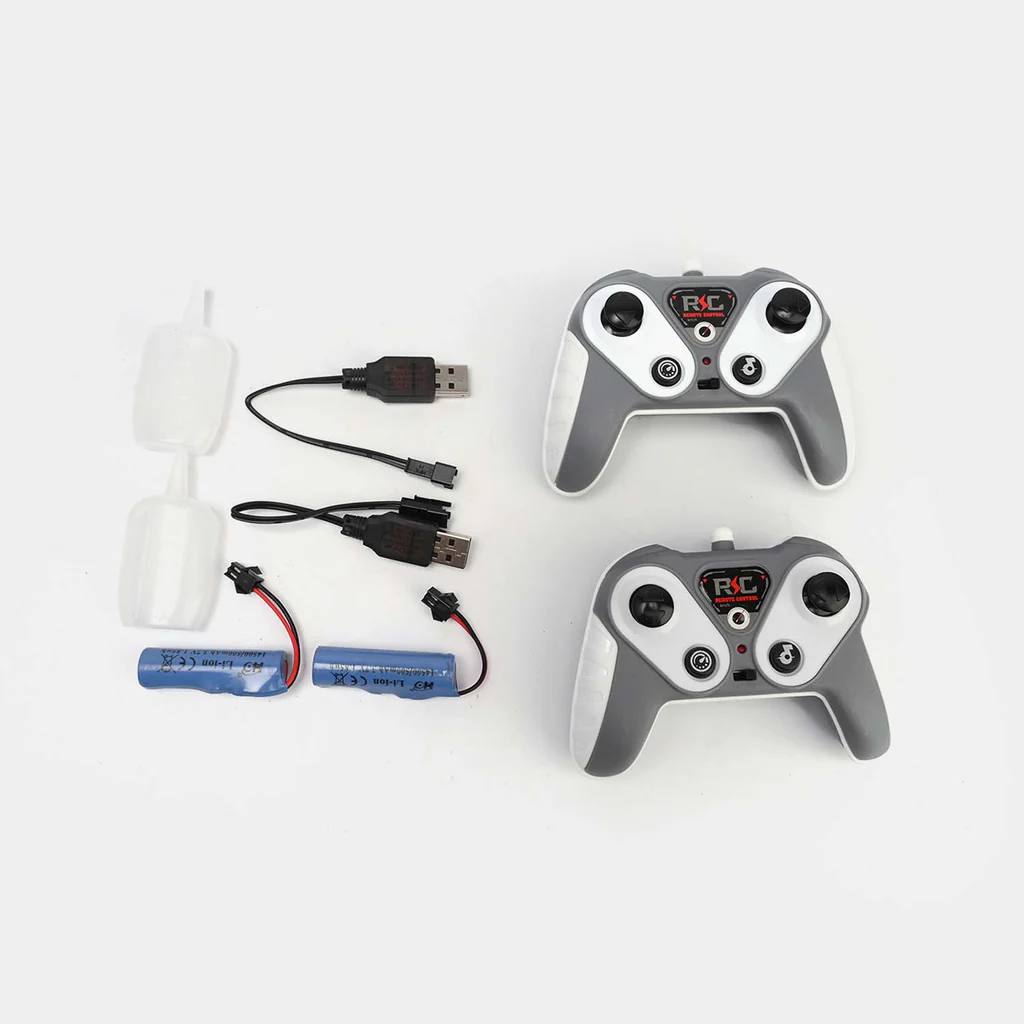 سيارة تحكم عن بعد تصطدم - دخان وضوء