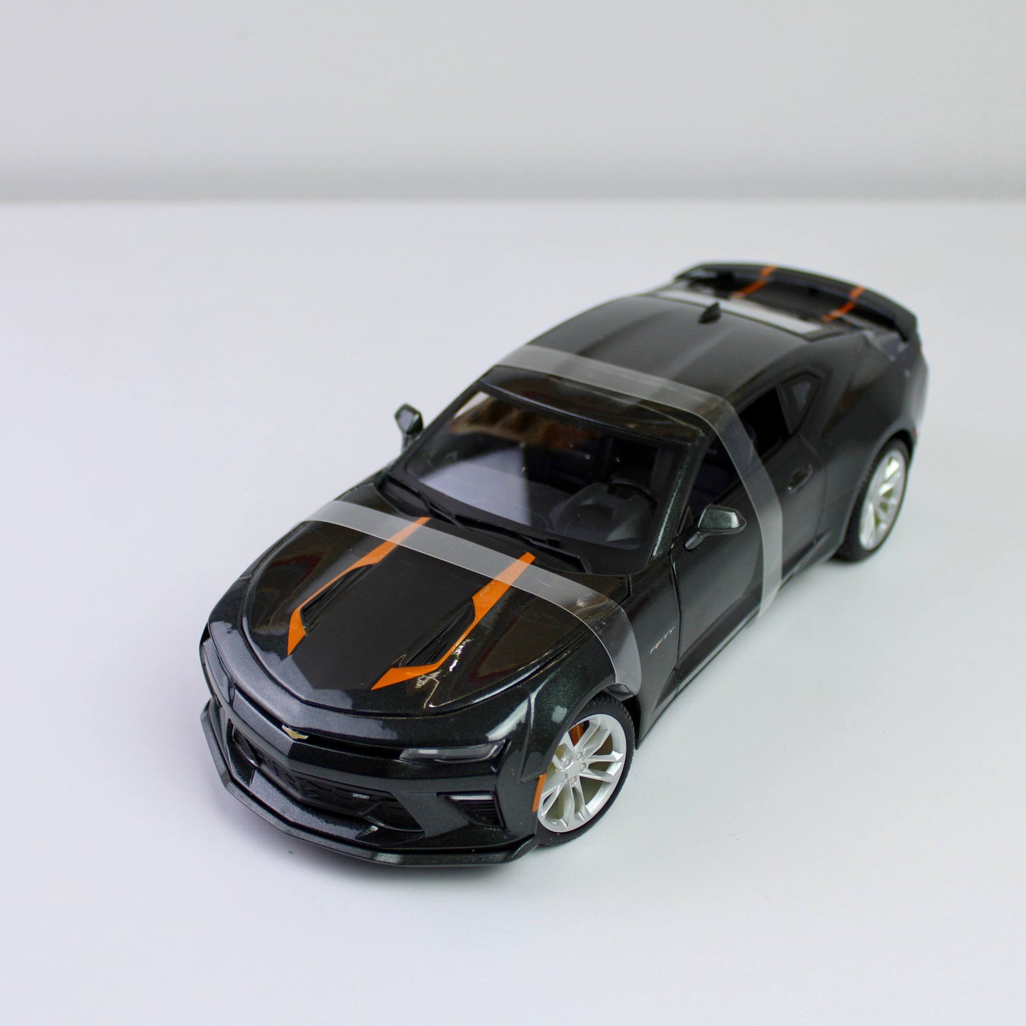 Maisto Chevrolet Camaro 50th Anniversary 2017 1:18 Die-Cast Model – Special Edition