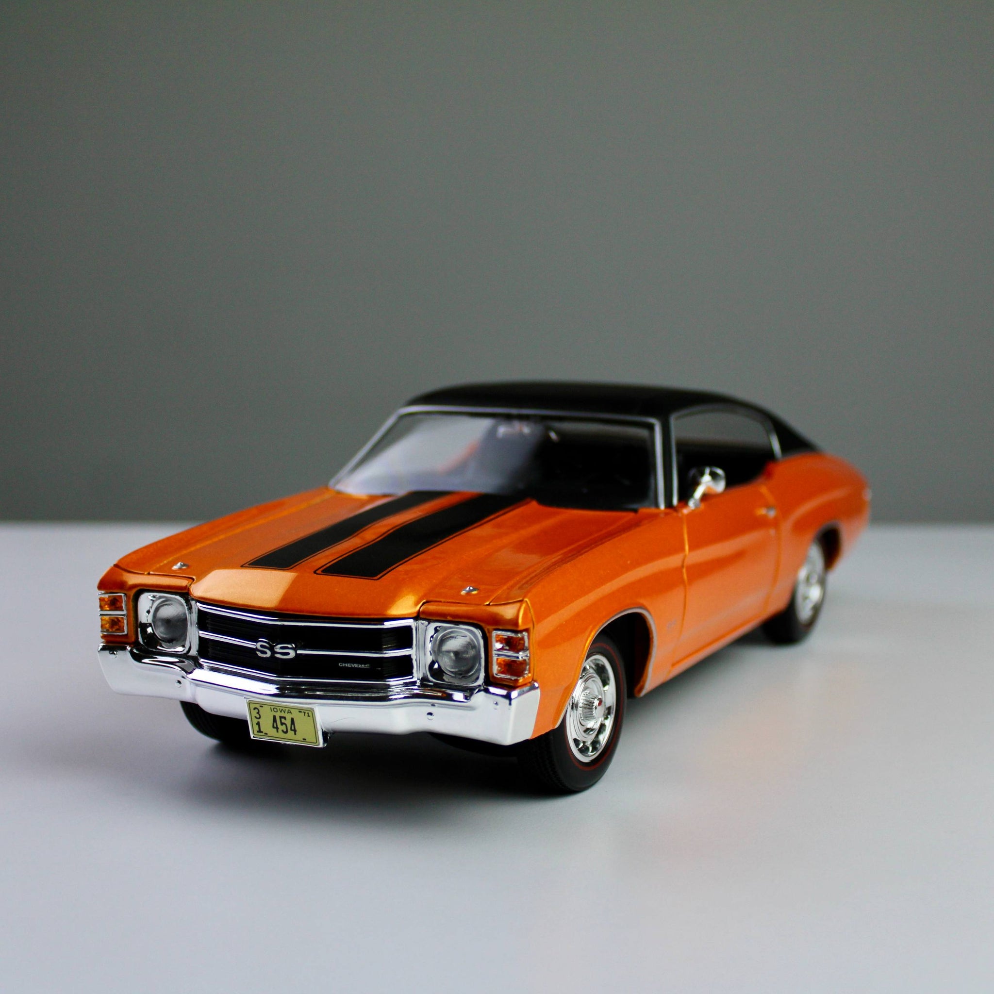 Maisto Chevrolet Chevelle SS 454 1971 1:18 Die-Cast Model Car
