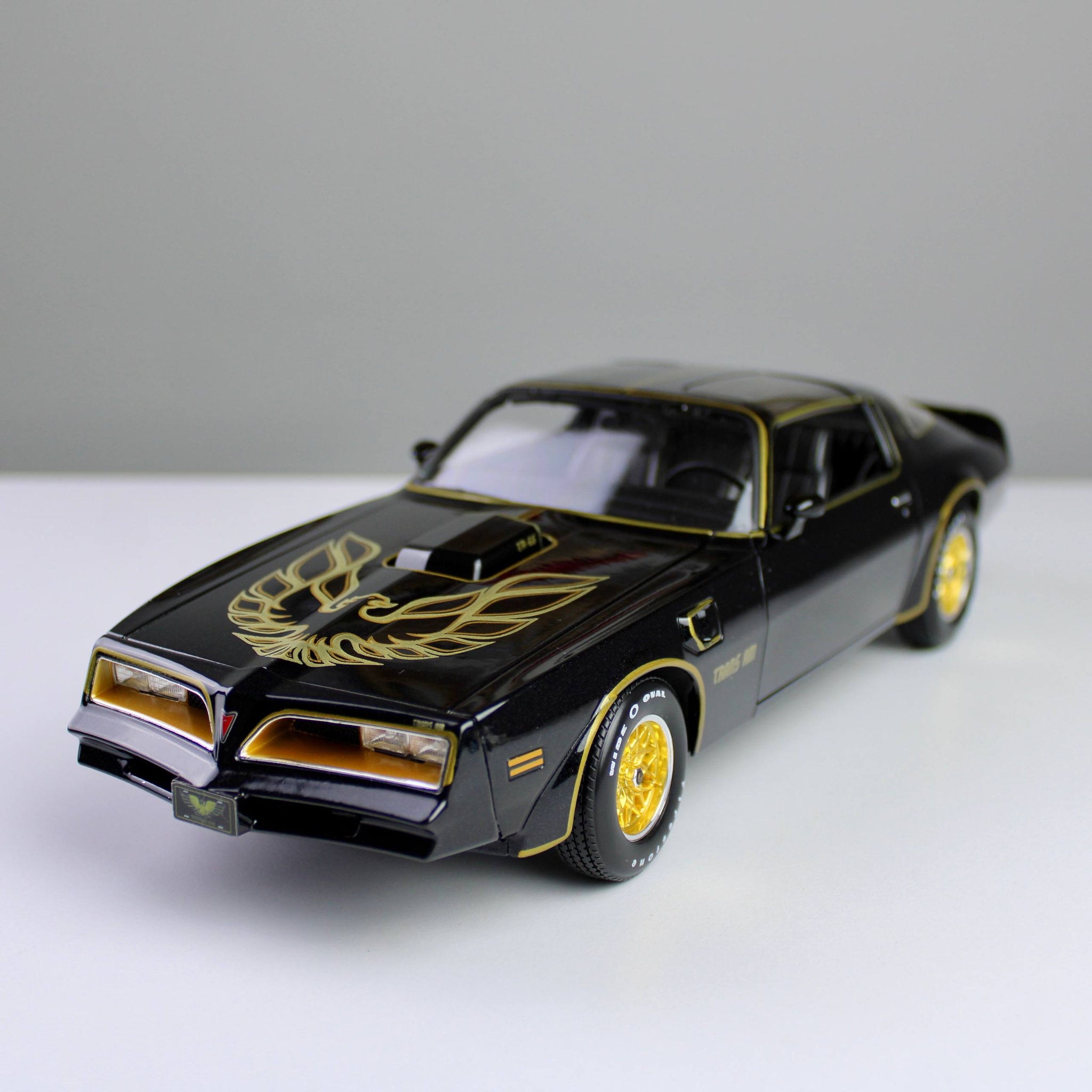Maisto Pontiac Firebird Trans Am 1978 1:18 Die-Cast Model