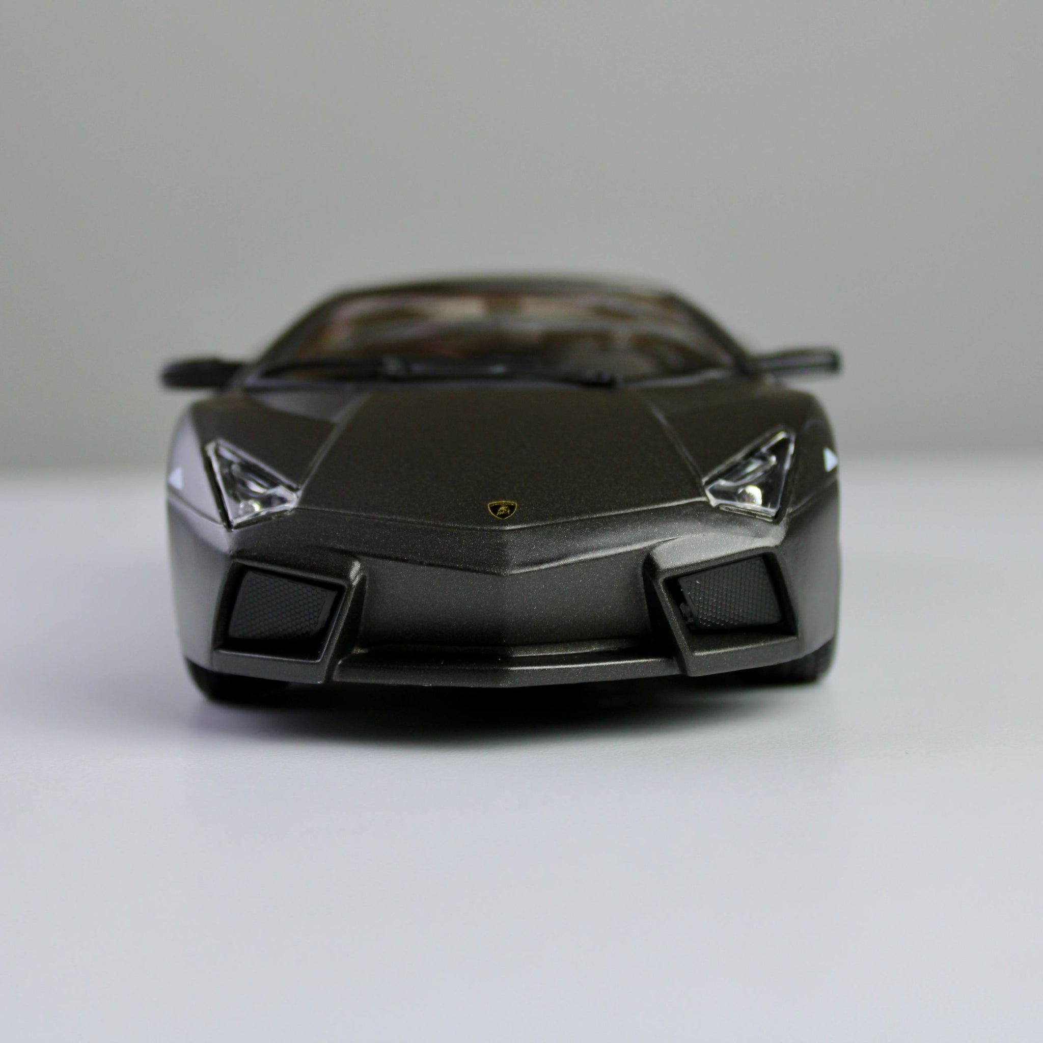 Bburago Lamborghini Reventón 1:24 سيارة نموذجية مصبوبة بالقالب