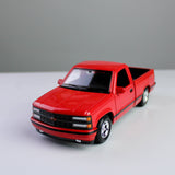 Maisto Chevrolet 454 SS Pickup 1993 1:24 Die-Cast Model Truck – Special Edition