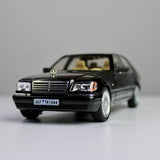 Mercedes-Benz S320 Classic Model Car – 1:24 Scale