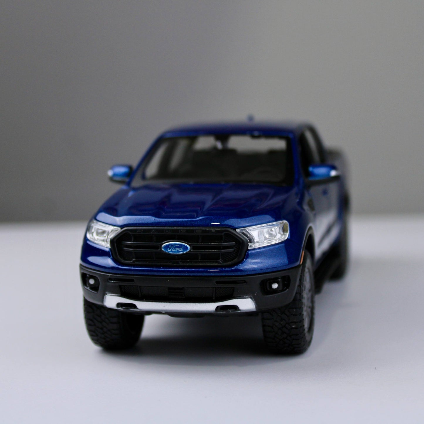 Ford Ranger 2019 Die-Cast Model Car – Maisto Special Edition (1:27 Scale)