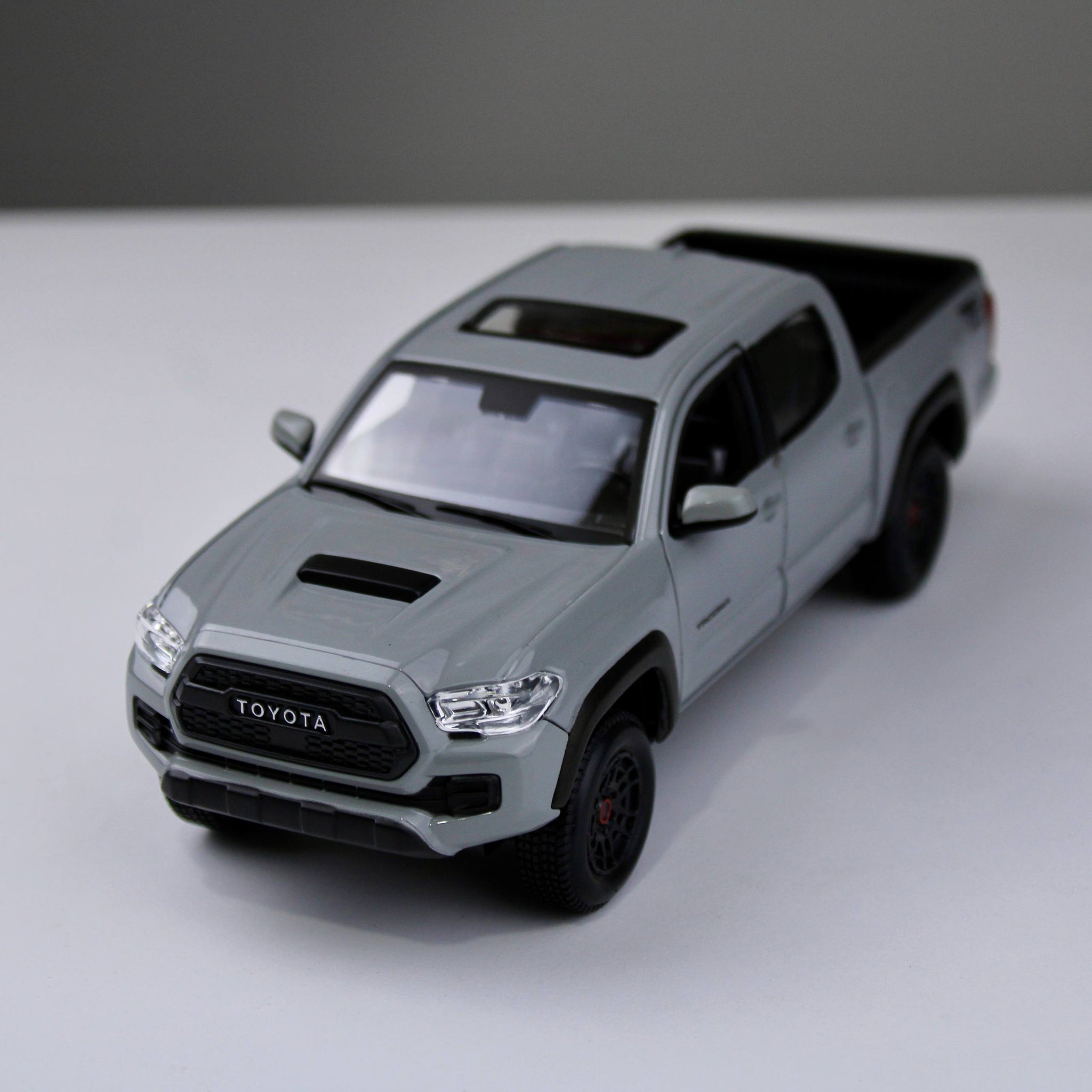 Toyota Tacoma TRD PRO 2023 Die-Cast Model Car – Maisto Special Edition