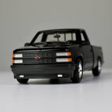 Maisto Chevrolet 454 SS 1993 Die-Cast Pickup Truck (1:24)