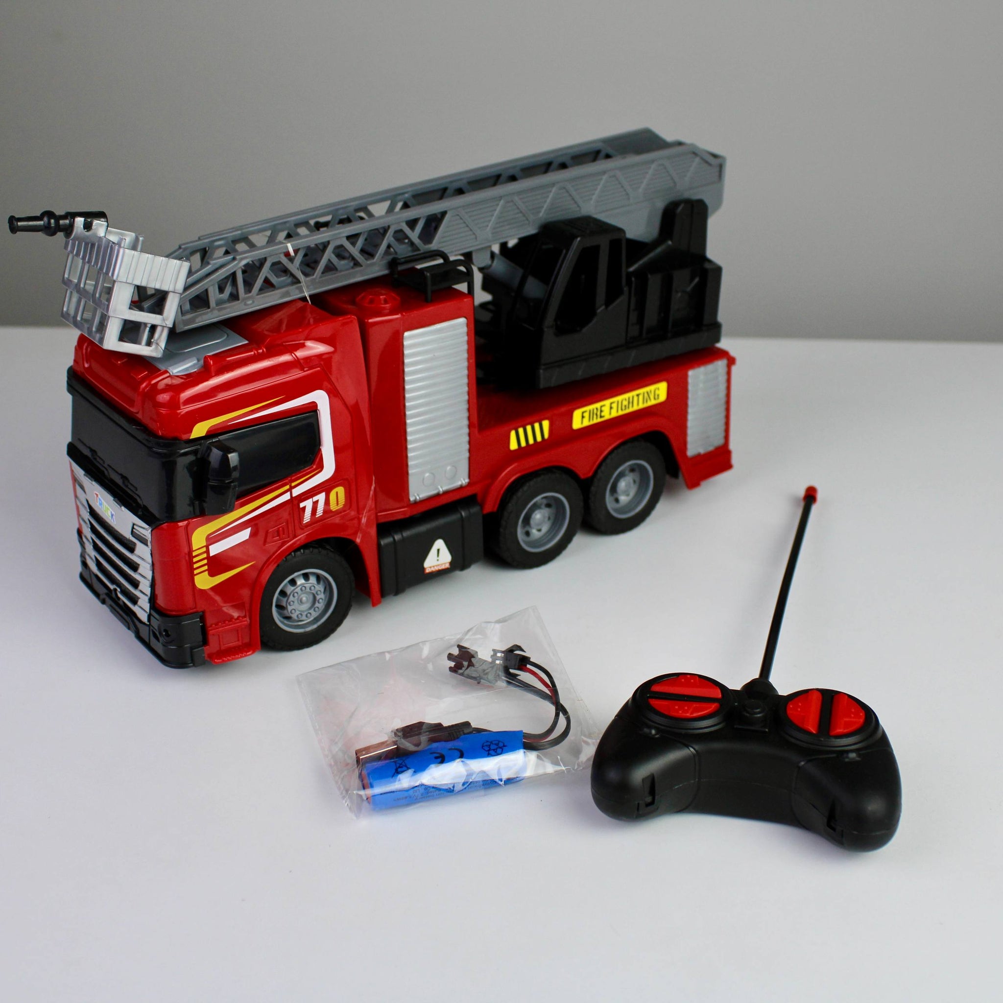 Large RC Fire Truck – USB Rechargeable with Movable Ladder