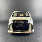 Toyota Alphard 1:24 Die-Cast Model Car