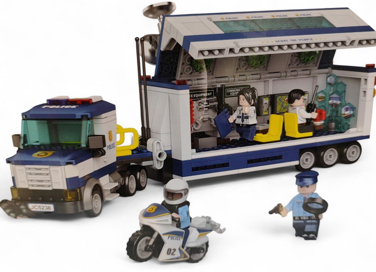 Decool 78004 – Mobile Police Command Center | 481-Piece Building Set