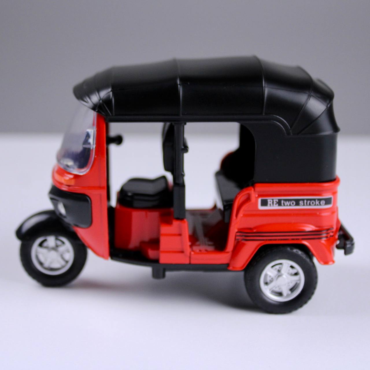 Die-Cast TukTuk – 1:14 Scale