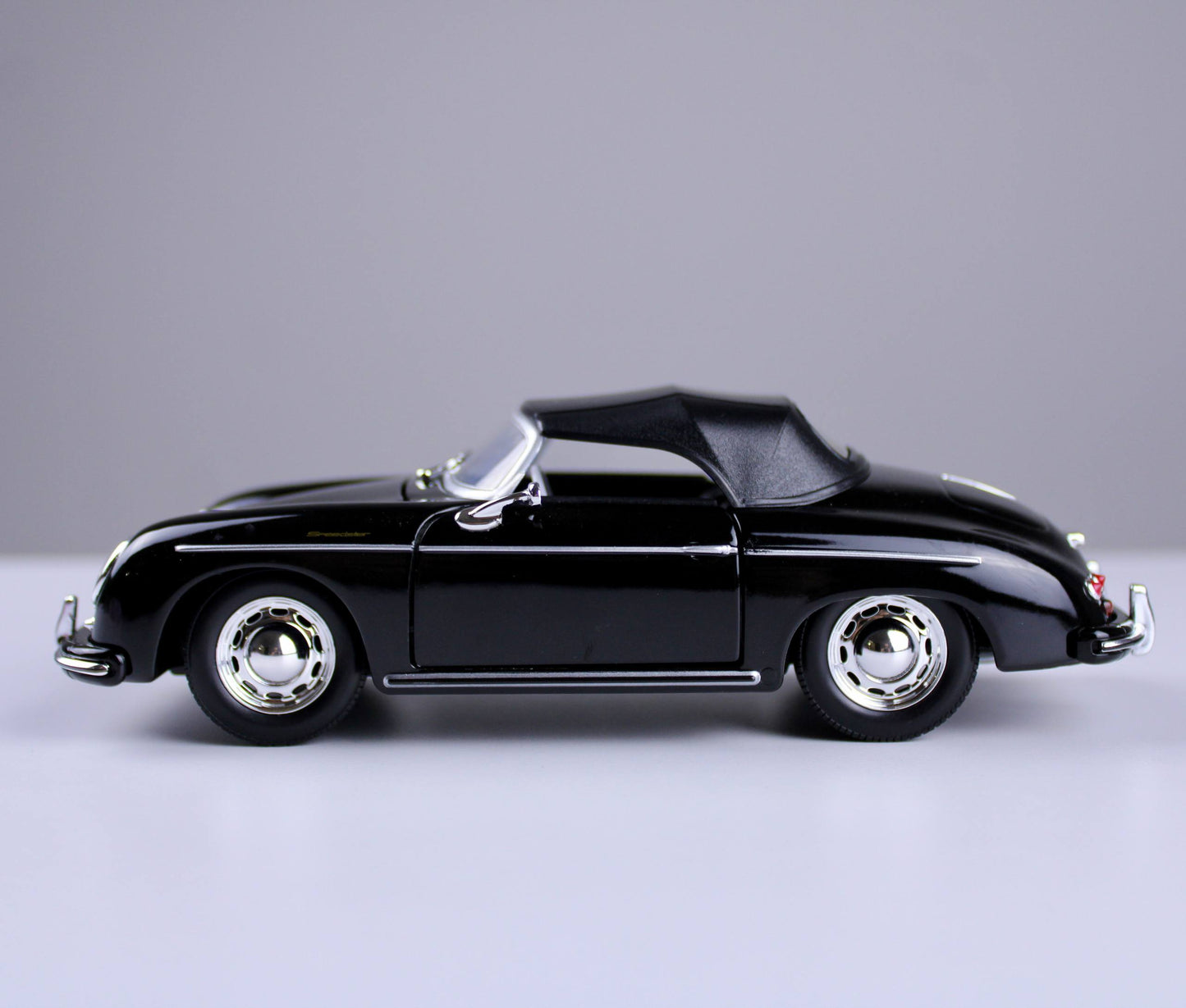 مجسم سيارة بورش 356A سبيدستر (Porsche 356A Speedster)