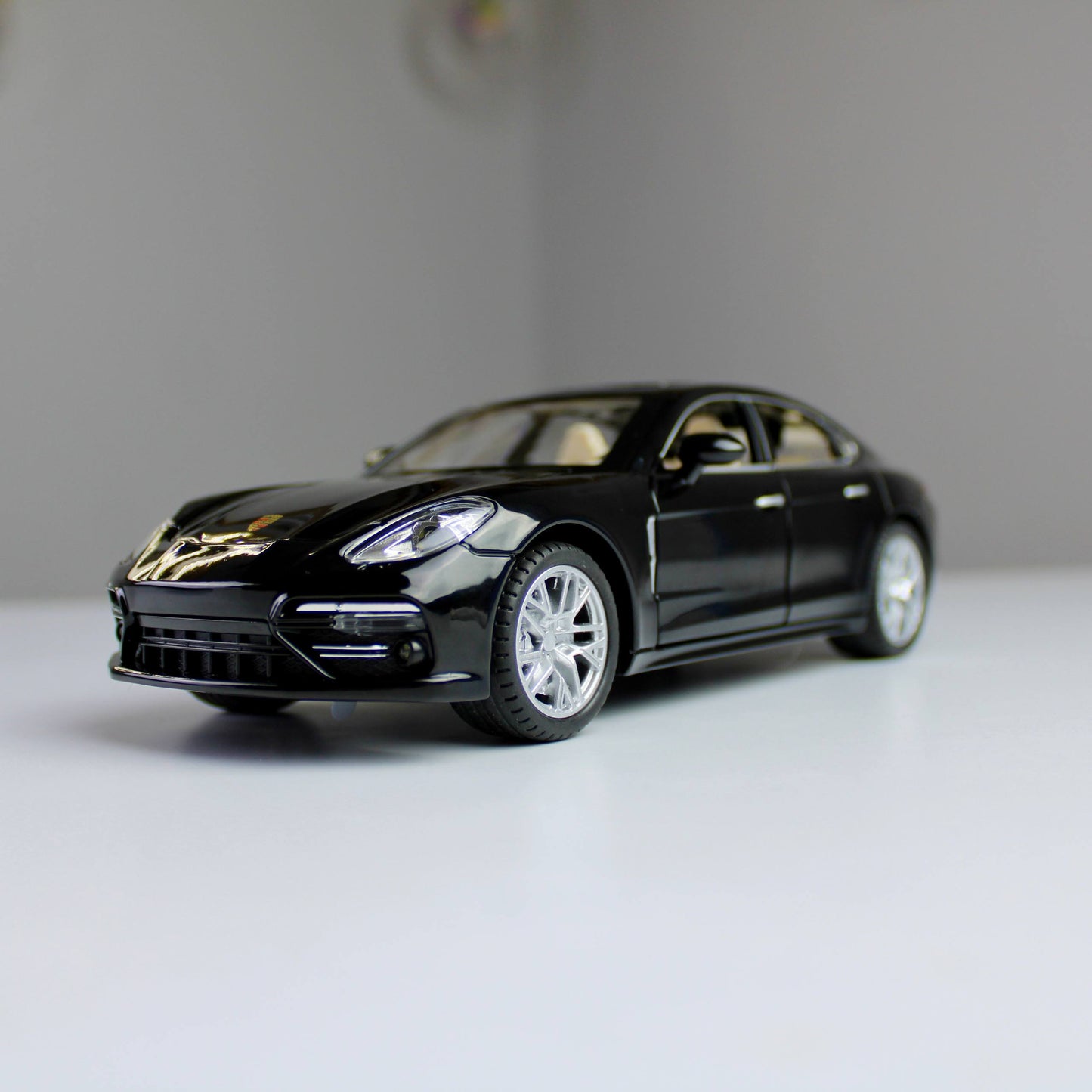 Porsche Panamera Diecast Model – Realistic Luxury Car Replica