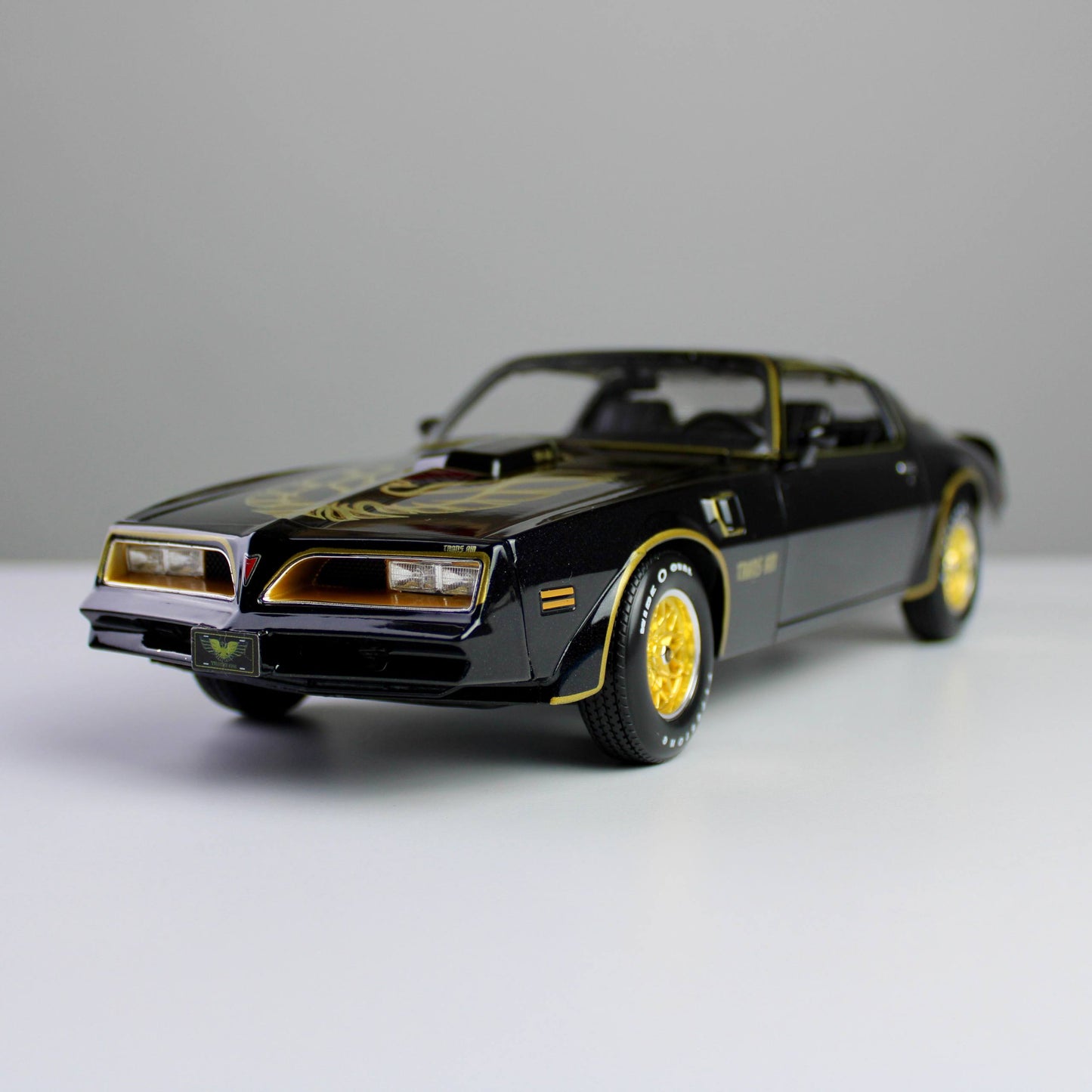 Maisto Pontiac Firebird Trans Am 1978 1:18 Die-Cast Model