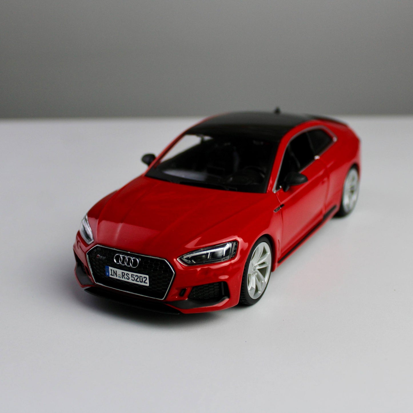 Bburago Audi RS 5 Coupe 1:24 Die-Cast Model Car