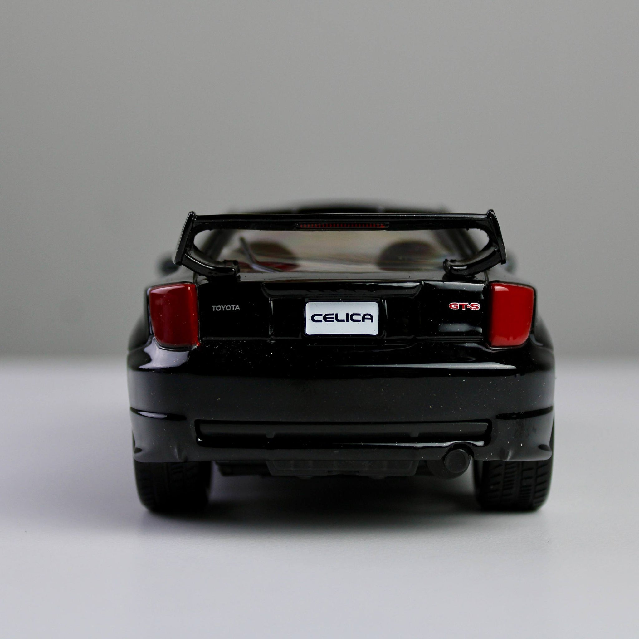 Maisto Toyota Celica GT-S 2004 1:24 Die-Cast Model Car