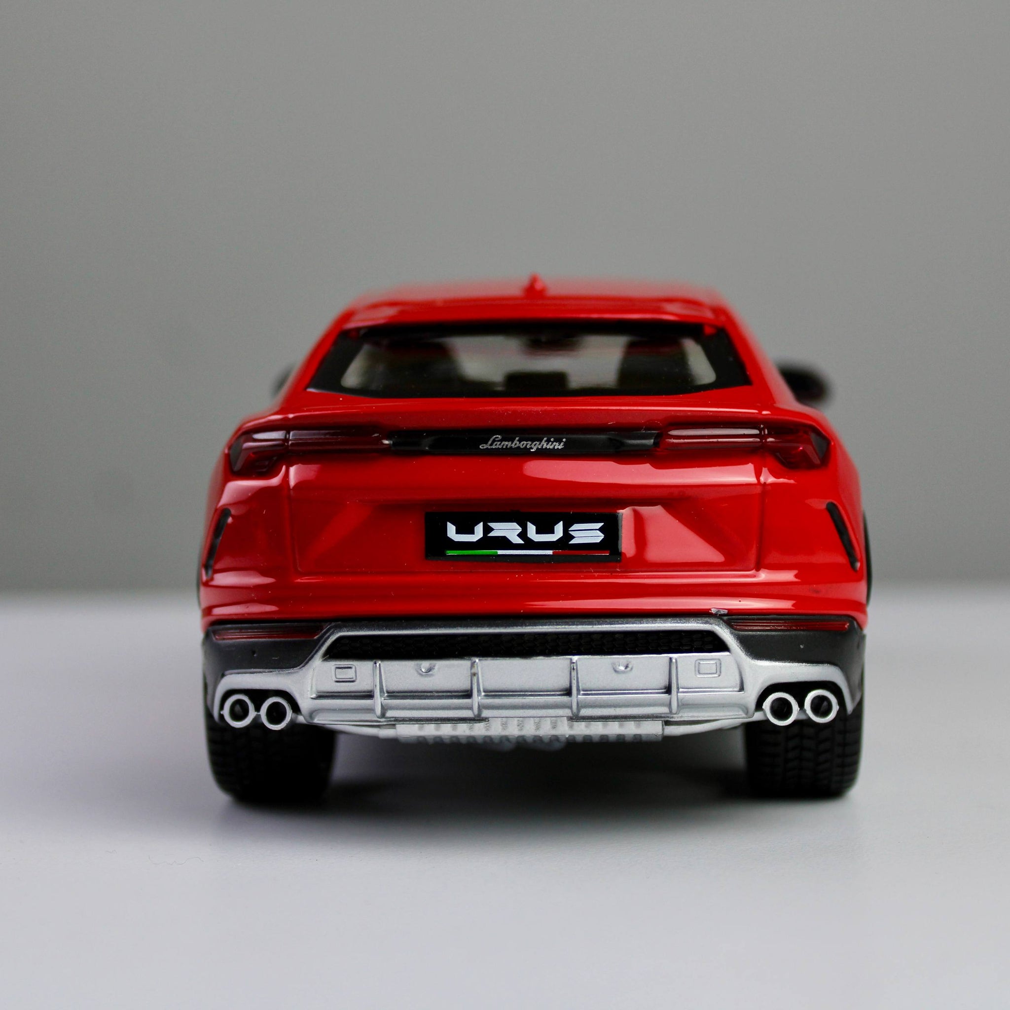 Maisto Lamborghini Urus 1:24 Die-Cast Model SUV
