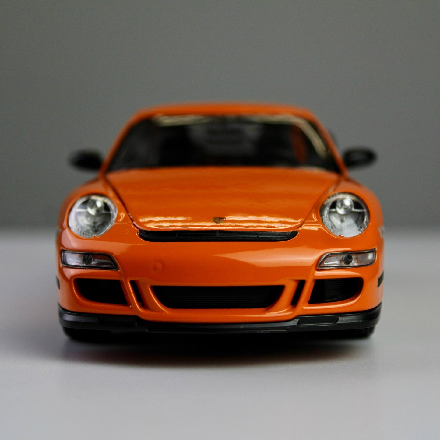 سيارة ويلي بورش 911 جي تي 3 آر إس طراز 1:24 مصبوبة - سلسلة NEX إصدار Orange Track Performance
