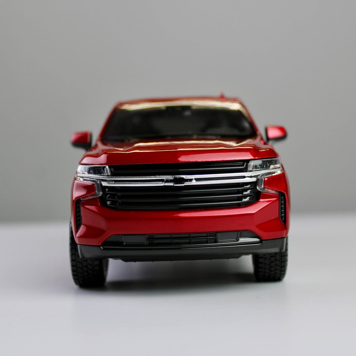 Maisto Chevrolet Tahoe 2021 1:26 Die-Cast Model SUV
