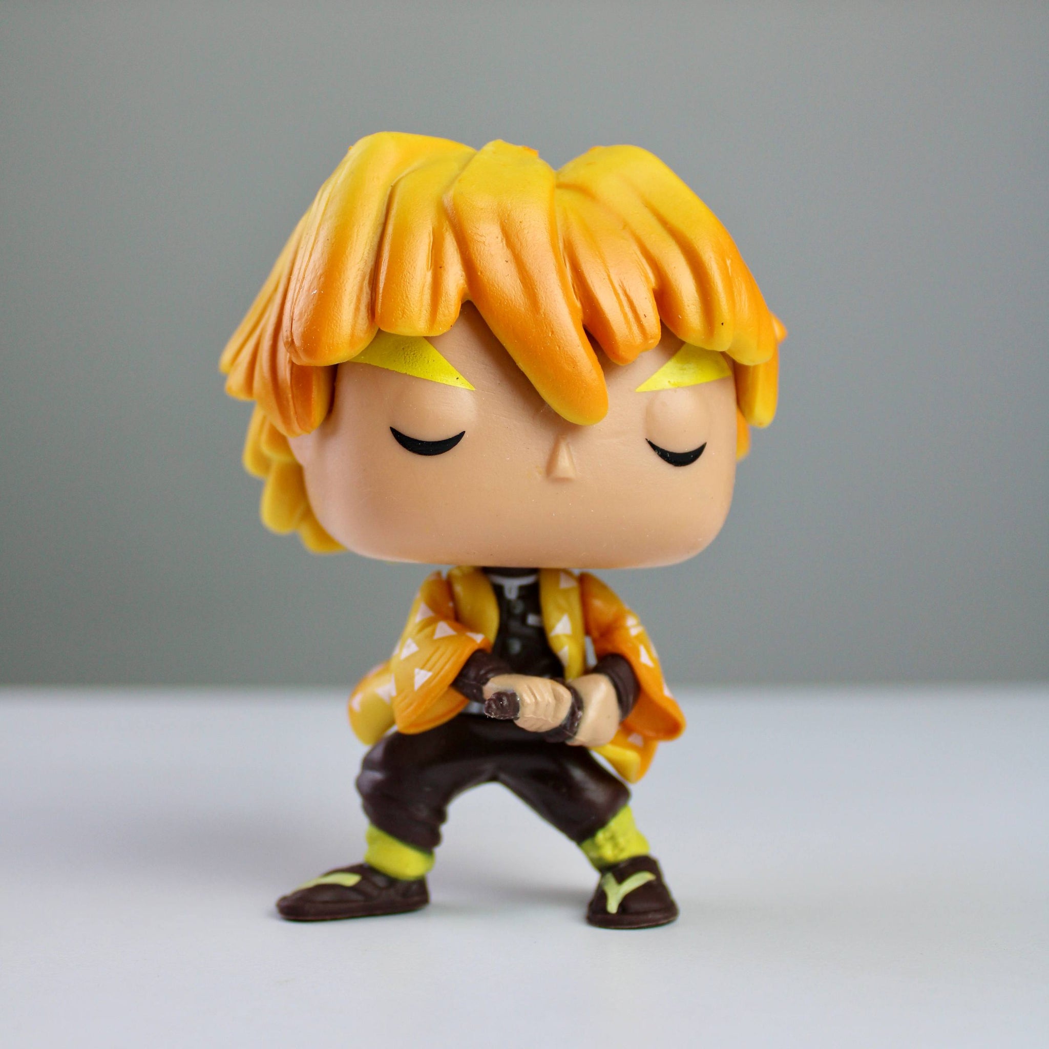 Funko Pop! Zenitsu Agatsuma – Demon Slayer Vinyl Figure