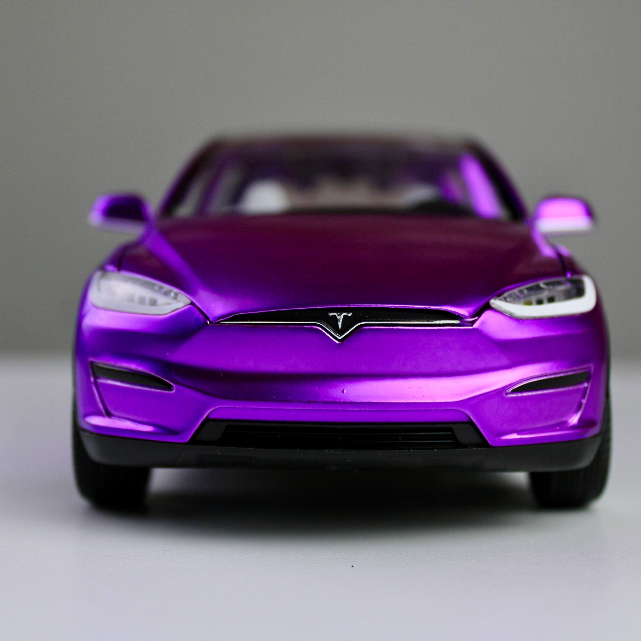 Tesla Model X 1:24 Die-Cast Model Car