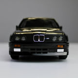 BMW M3 E30 – 1:24 Classic Die-Cast Model Car