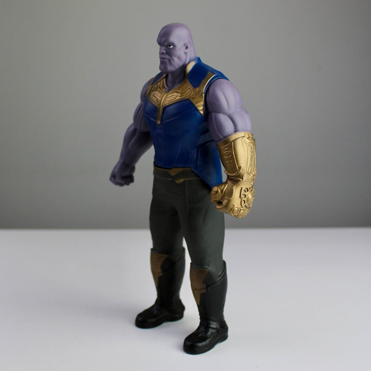 Marvel Avengers Thanos Action Figure – 22 cm