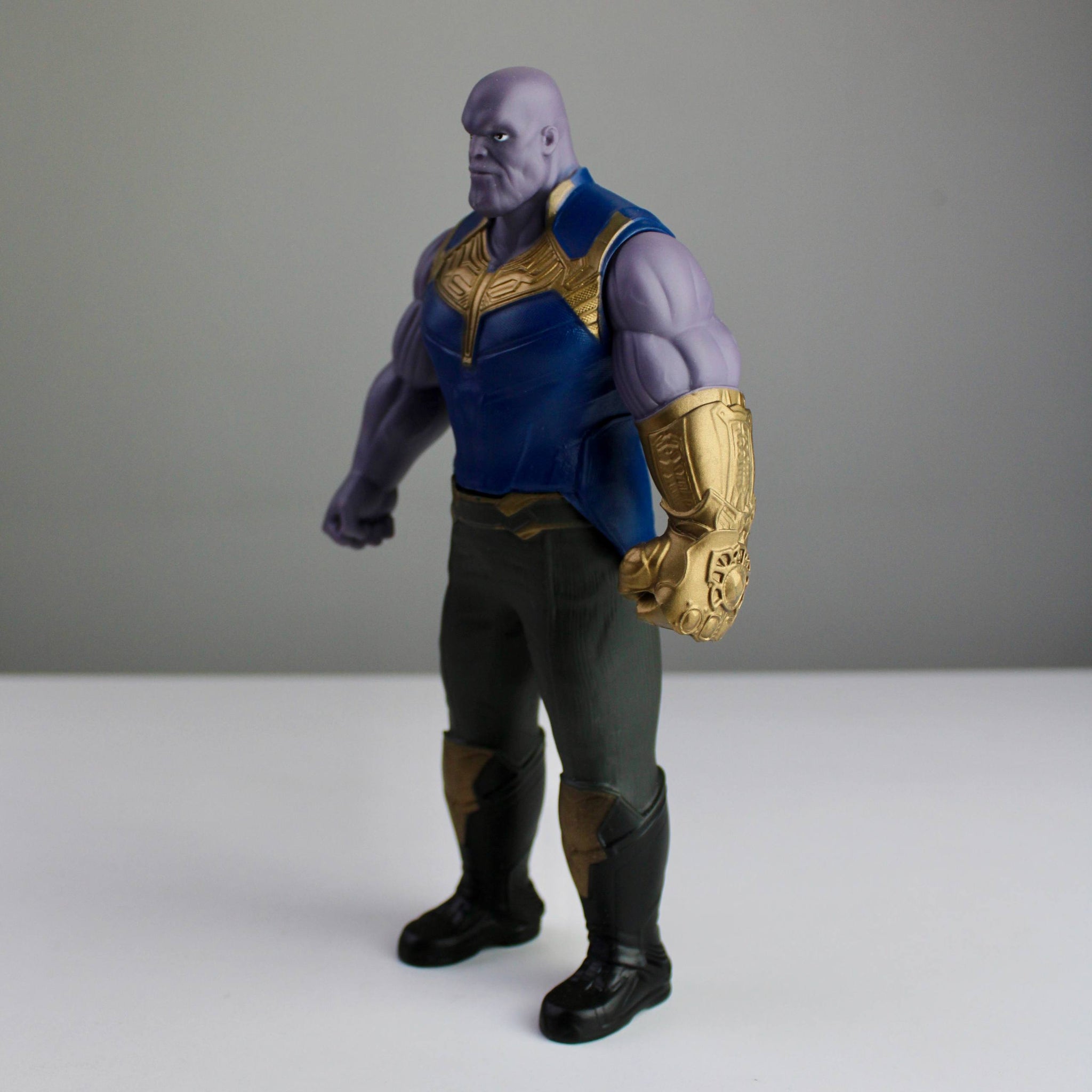 Marvel Avengers Thanos Action Figure – 22 cm