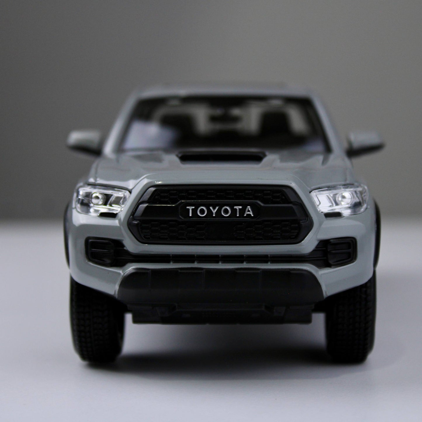 Toyota Tacoma TRD PRO 2023 Die-Cast Model Car – Maisto Special Edition