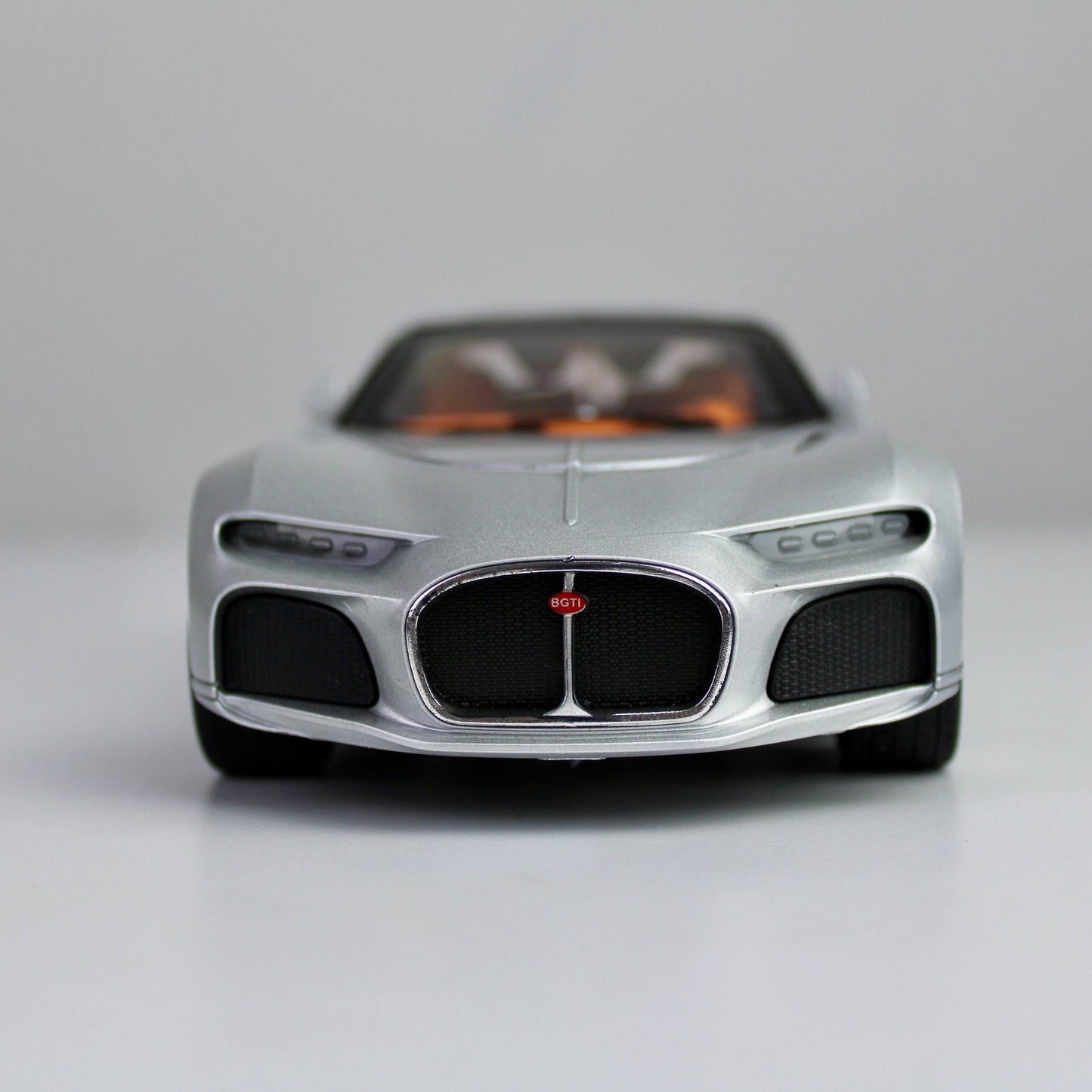 BUGATTI ATLANTIC – 1:24 Scale Die-Cast Model