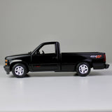 Maisto Chevrolet 454 SS 1993 Die-Cast Pickup Truck (1:24)