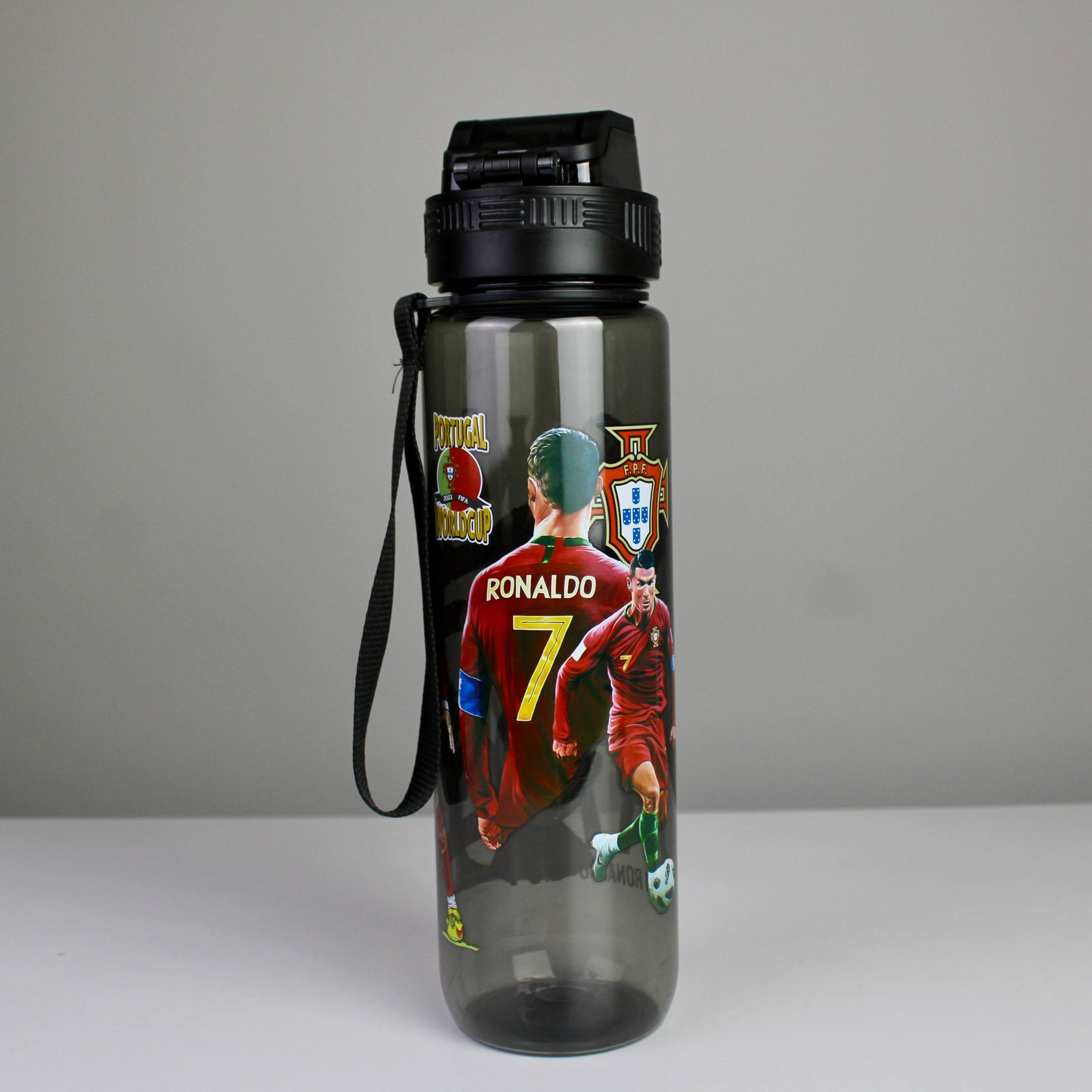 Cristiano Ronaldo Water Bottle – Leak-Resistant Push-Button Bottle with Carry Strap