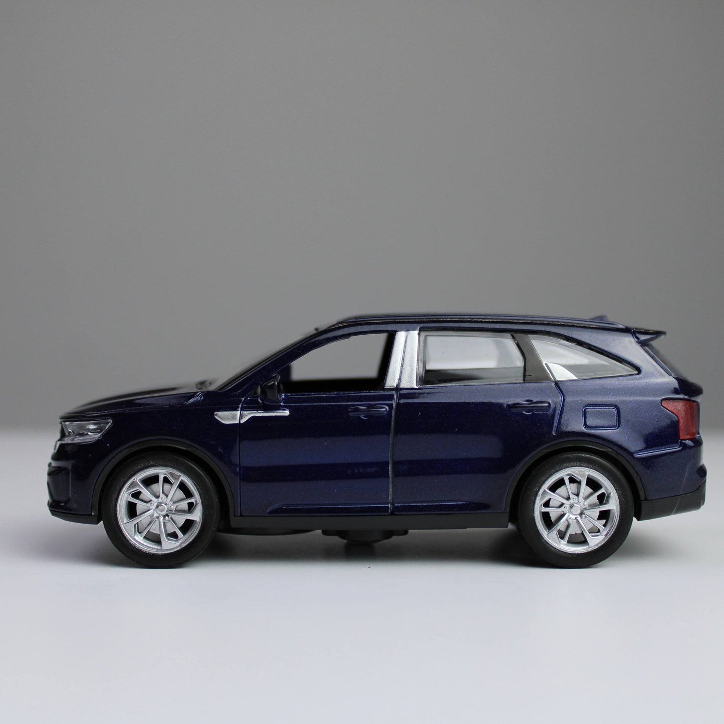 Kia Sorento Diecast Model 1:38