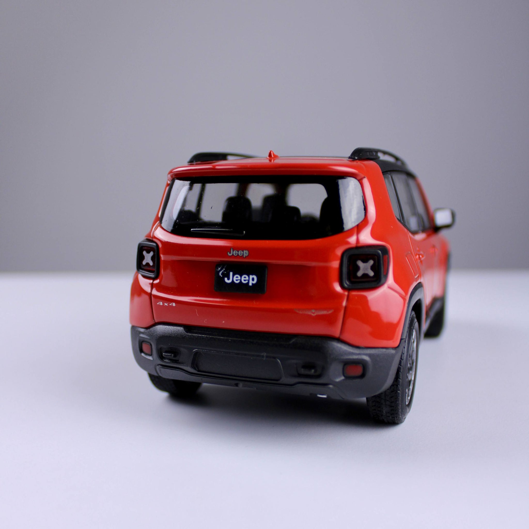 Jeep Renegade Trailhawk Die-Cast Model - orange