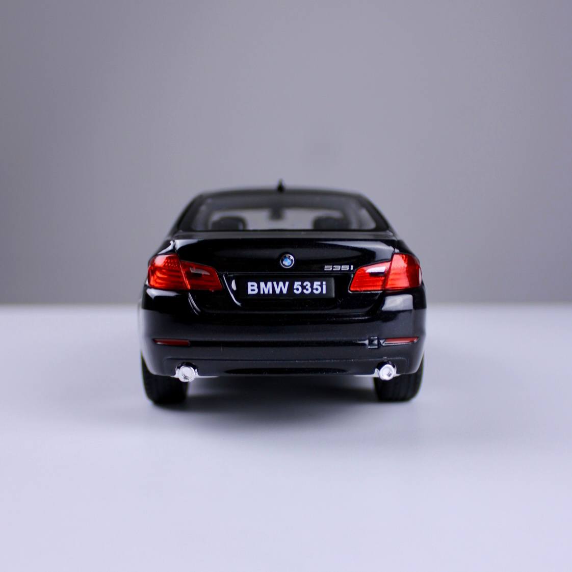 BMW 535i Die-Cast Model - Black