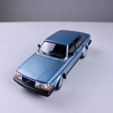 مجسم سيارة فولفو 240 GL – أزرق سماوي