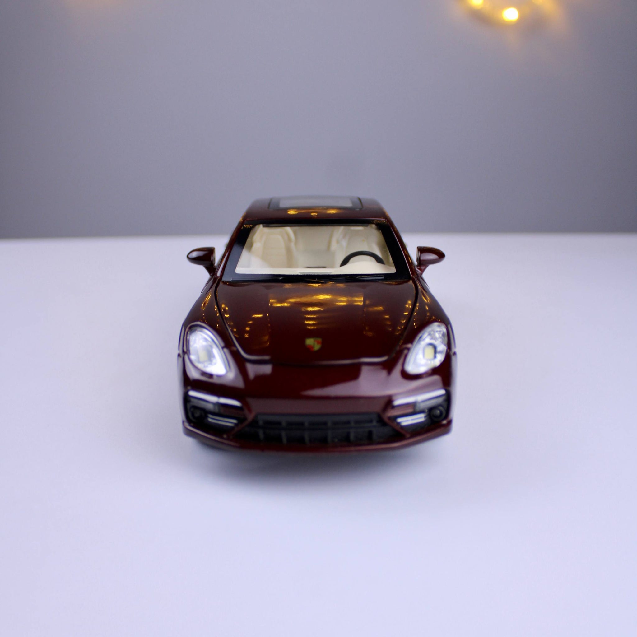 نموذج مصغر من بورش باناميرا - بمقياس 1:24